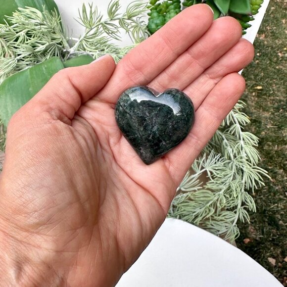 Jade Puffy Heart Green Polished Solid Natural Stone Size Medium 1.25 - 1.5" Wide - Picture 5 of 9